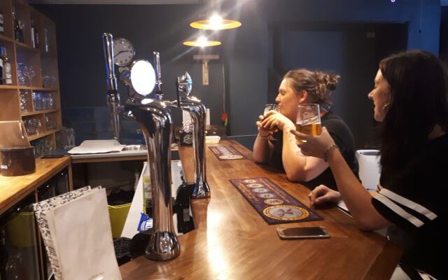 Ty Glyndwr Bunkhouse Bar and Cafe - Hostel