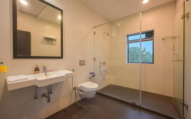 StayVista at Lake Mansion