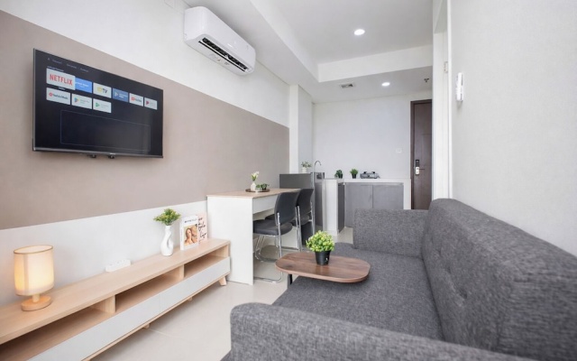 Good Design And Restful 1Br At Apartment Daan Mogot City – Lobby – Jakarta