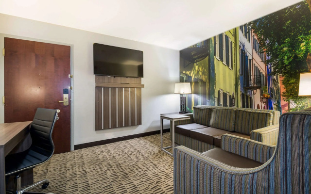 Clarion Pointe Charleston - West Ashley