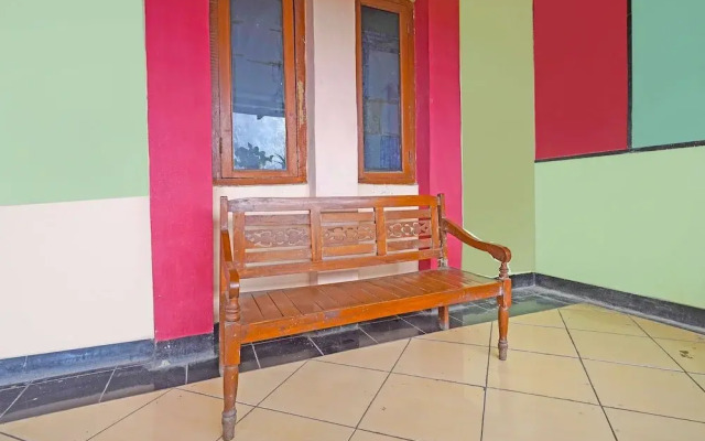 SPOT ON 91783 Urban Syariah ResidenceNearGOR Pandawa Lima