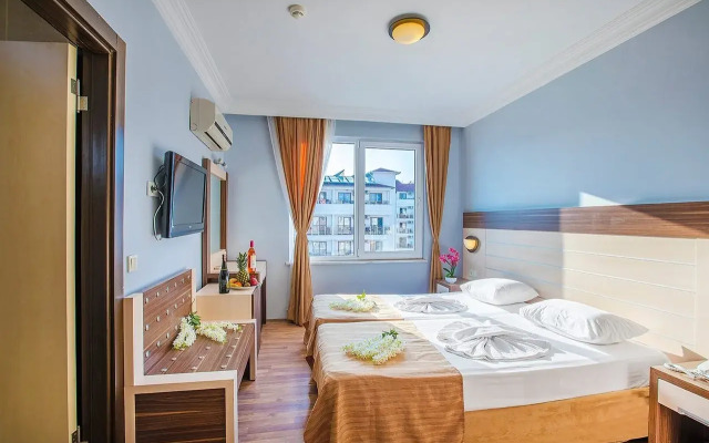 Hawaii Suite Beach Hotel