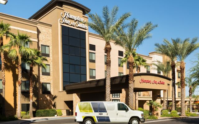 Hampton Inn & Suites Phoenix Glendale-Westgate