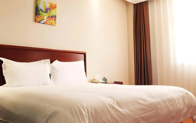 GreenTree Inn Qingdao Development District SDUST Express Hotel