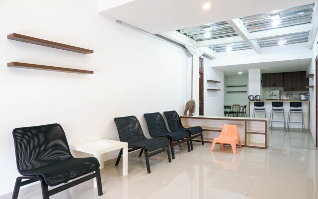 Spacious Studio 2nd Floor at Meruya 8 Puri Kembangan