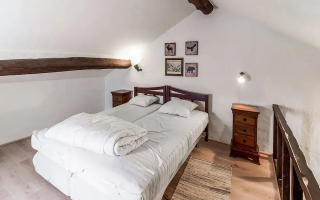 Cosy Holiday Home in Cherain near Forest