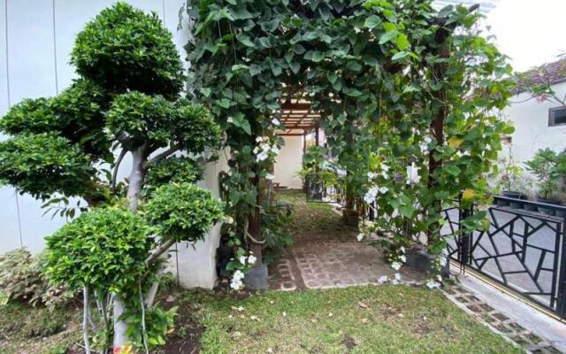 Omah Inap D24 Syariah near Universitas Aisyiah Yog