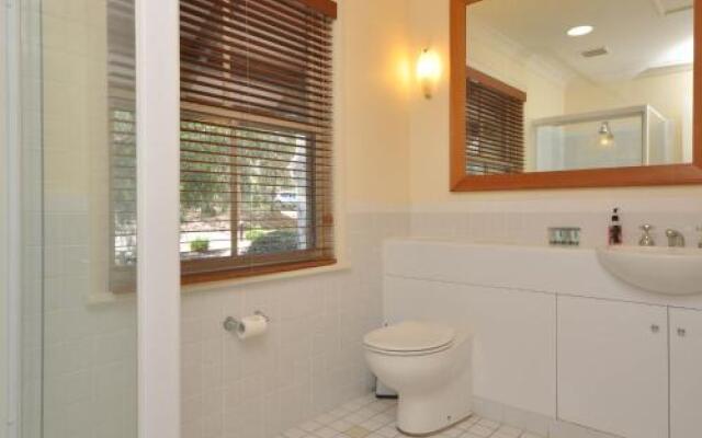 Villa Petit Verdot Located Within Cypress Lakes