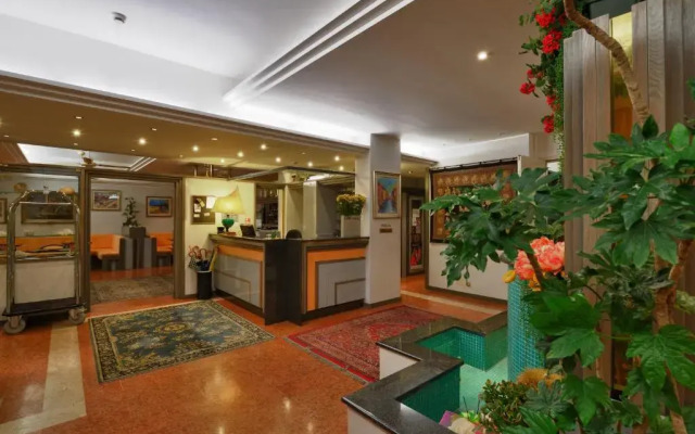 Hotel Niagara