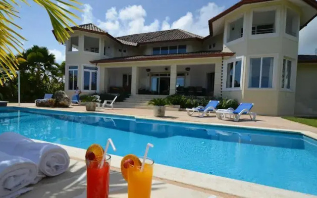 Villa de la Fiesta With Ocean View