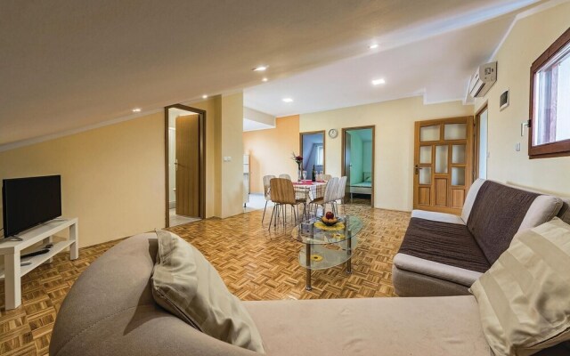 Stunning Home in Peroj With Wifi and 2 Bedrooms