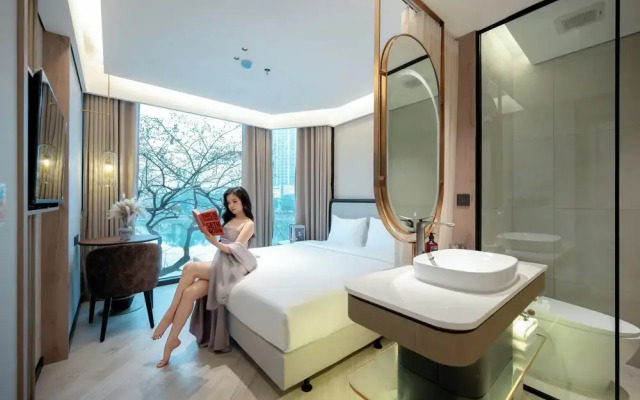iRest Signature Ba Dinh Lakeside