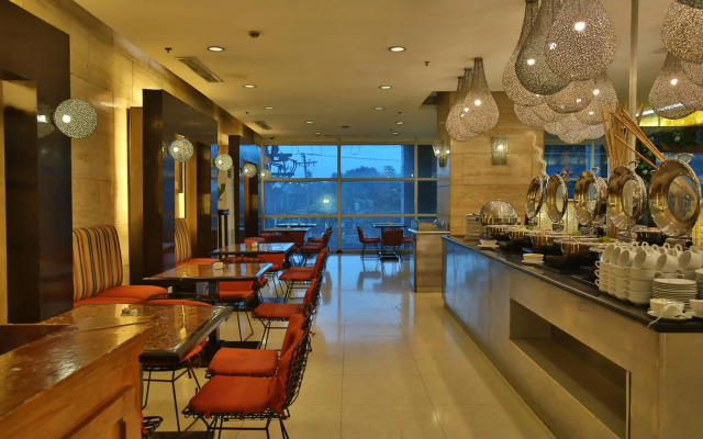 Crown Regency Hotel and Towers
