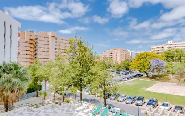 Tália II - Pool & City Center - Vilamoura