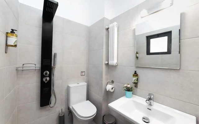 Urban City Apartments by Athens Stay