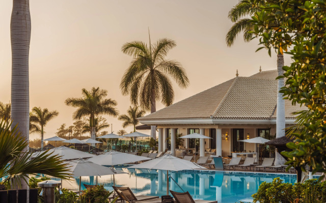 Отель RedLevel at Gran Meliá Palacio de Isora