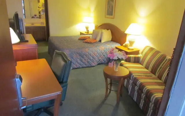 Travel Inn & Suites