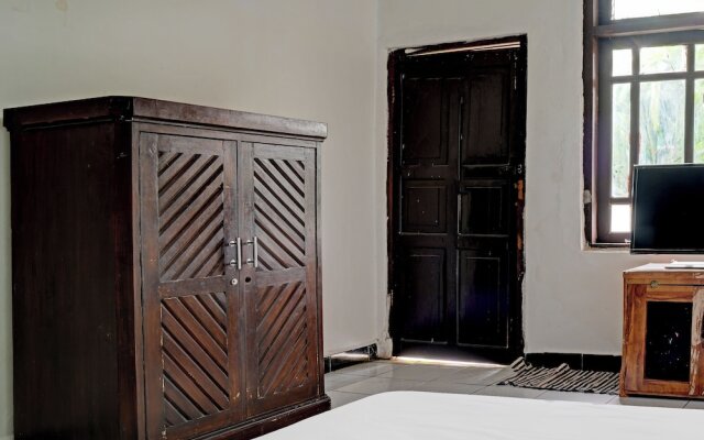 SPOT ON 92856 Home Stay Syariah Aom Kusman