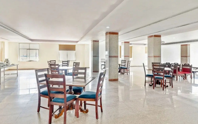 Capital O 48521 Hotel Bhanwar Singh Palace