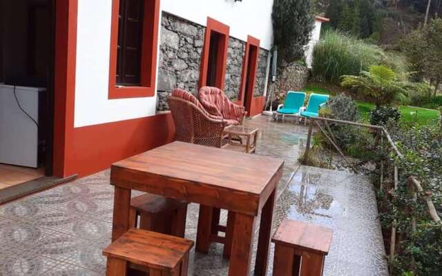 House With one Bedroom in Camacha, With Wonderful Mountain View, Enclo