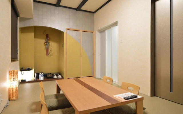 Queen's Hotel Chitose