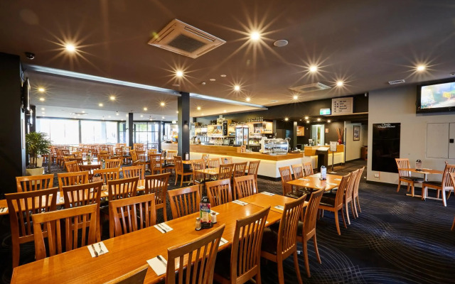Mornington Hotel