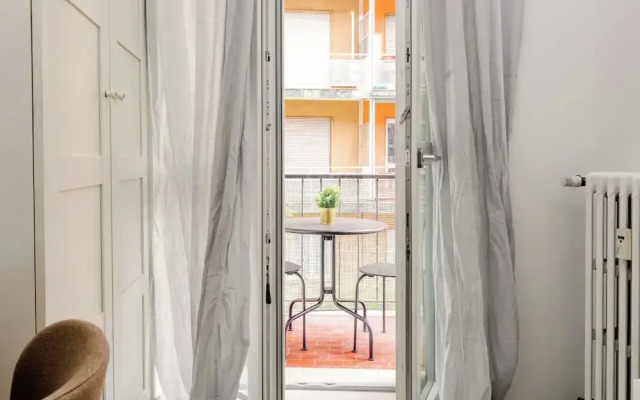 JOIVY Charming 2BR Flat near City Life