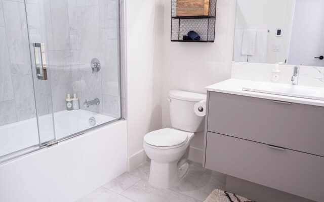 The Selkirk House by Revelstoke Vacations