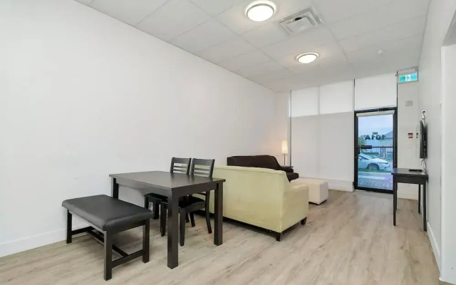 Cozy 1BR Lakeside Retreat