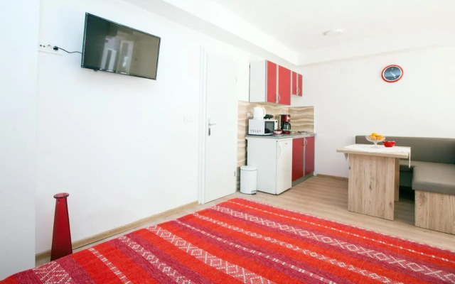 The Garden Rooms & Suites