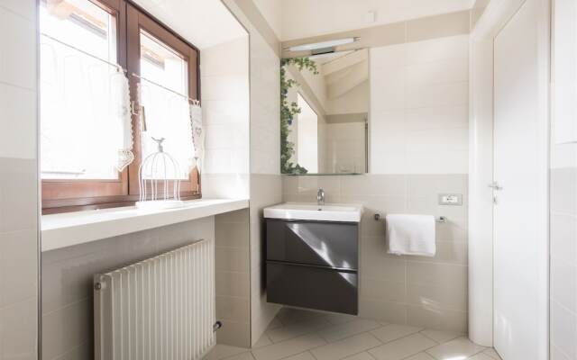 Casa Lidia, la mansarda sul fiume