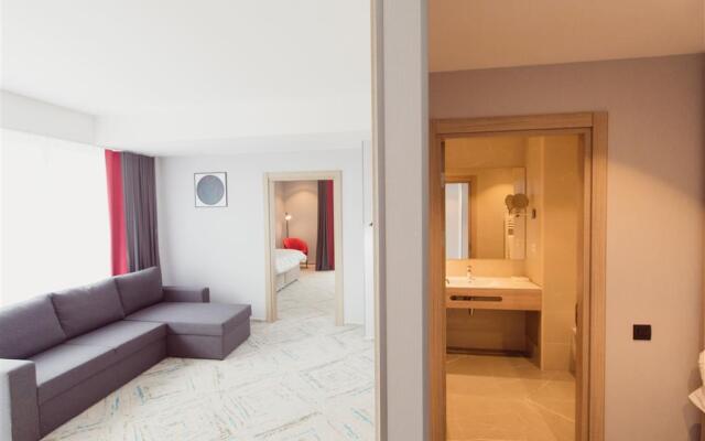 Ramada by Wyndham Targu JIU