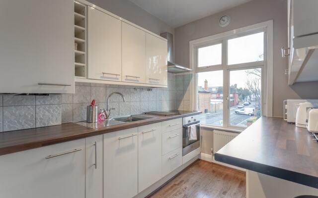 Large Family Apartment in Peaceful Area