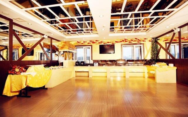 Henghe Spring Holiday Hotel