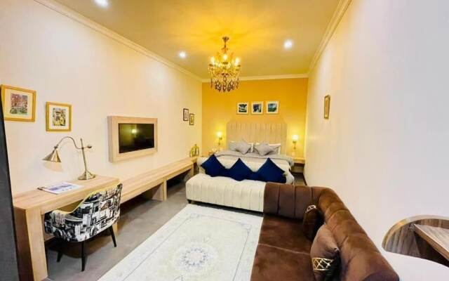 Swan Suites