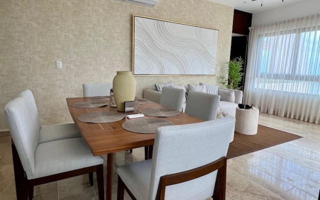 Penthouse Navela 405 Beachfront