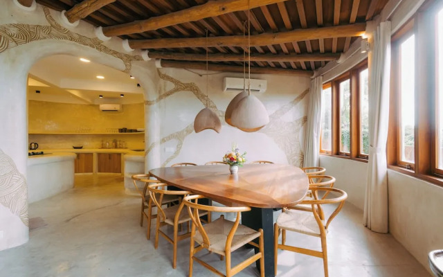 Nuanu Suites & Accommodations