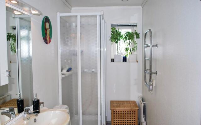 Beautiful Home in Västra Frölunda With 3 Bedrooms and Wifi