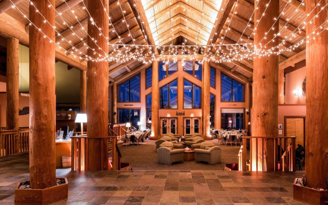 Tsa-Kwa-Luten Lodge