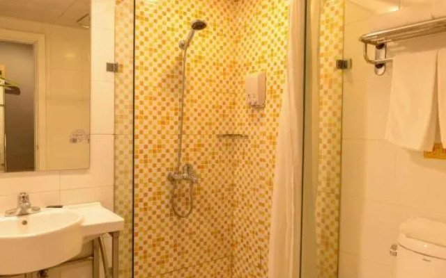 Home Inn (Foshan Daliang Feima Road)