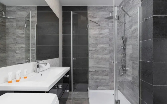Slusarska Apartment Cracow by Renters