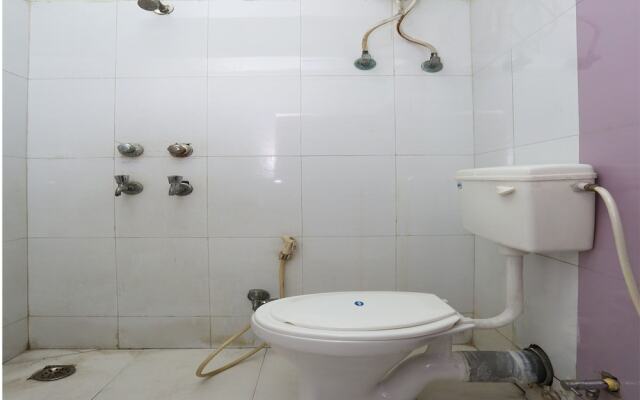 OYO Flagship 12528 Green View Guest House 2