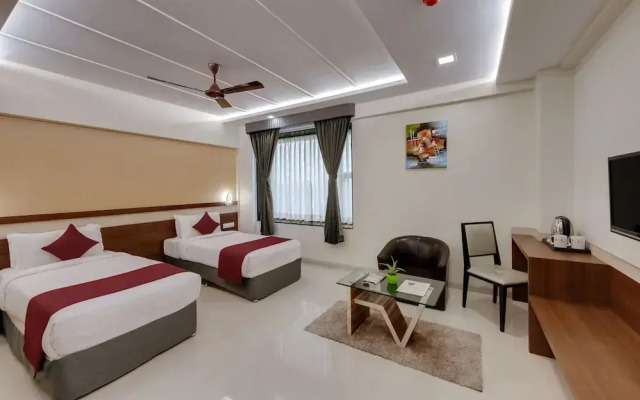 Click Hotel Sagar Plaza Chakan, Pune
