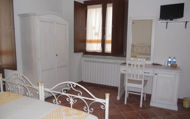 Santa Rughe Guest House