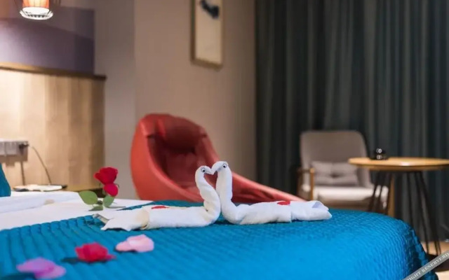 Crystal Orange Hotel Zhengzhou CBD Exhibition Center Hotel