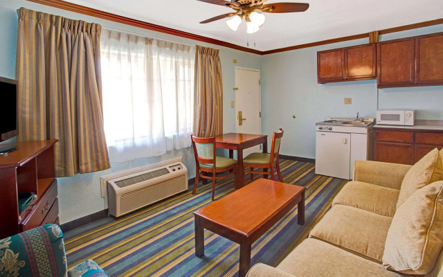 Travelodge by Wyndham Bishop