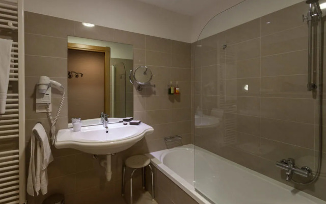 Best Western Ivrea Crystal Palace