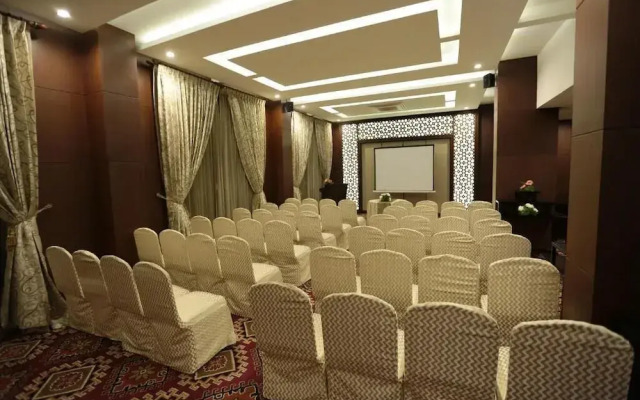 Hotel Cenneys Gateway