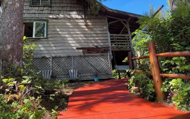 Woods End Landing