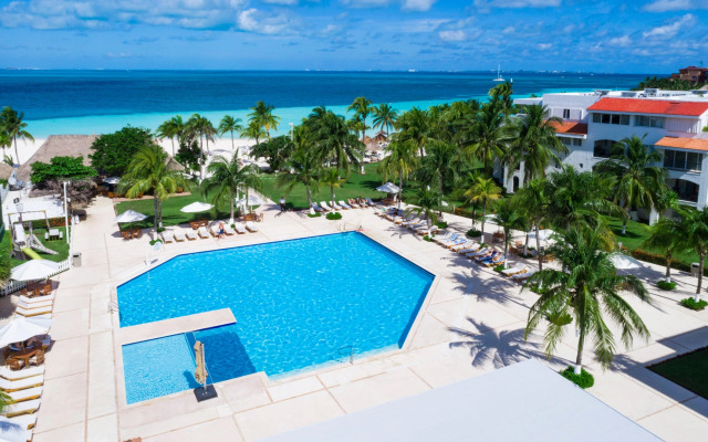 Beachscape Kin ha Villas & Suites